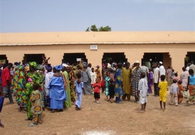 De nieuwe school in Mali, gedoneerd door de Turing Foundation